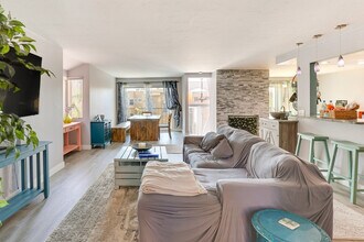 801 Kalpati Cir, Unit ID1307834P in Carlsbad, CA - Foto de edificio - Building Photo