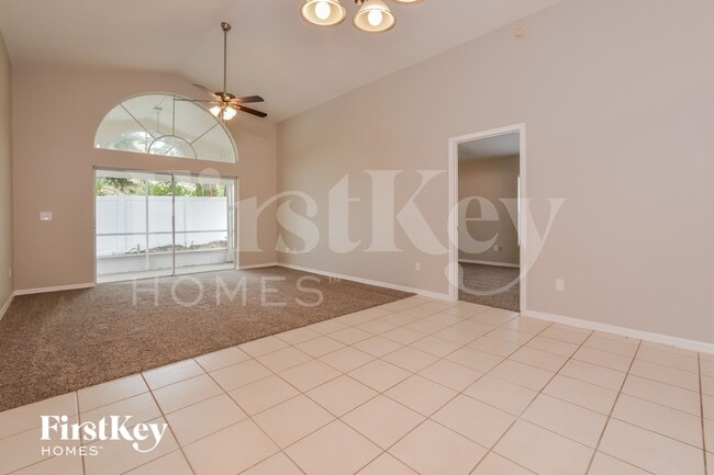 1019 E Pebble Beach Cir in Winter Springs, FL - Foto de edificio - Building Photo