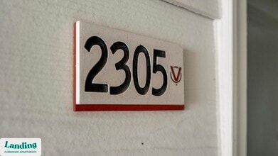 11010 Northlake Landing Dr, Unit 3-205 in Charlotte, NC - Building Photo - Building Photo