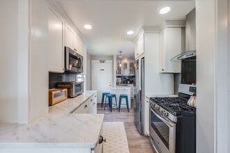 25 Mechanic St in Marblehead, MA - Building Photo - Building Photo