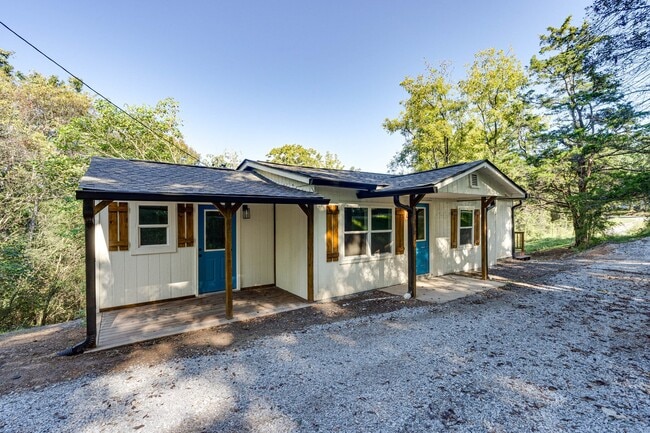 22 Ridgeland Cir in Rossville, GA - Building Photo - Building Photo