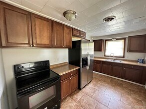 47611 Ford Rd in Canton Township, MI - Building Photo - Building Photo