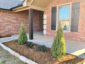 7716 Marathon Ln in Yukon, OK - Building Photo - Building Photo