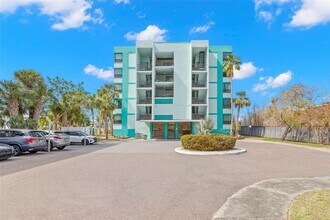 1848 Shore Dr S in South Pasadena, FL - Building Photo - Building Photo