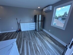 15 Mida Ct in West Babylon, NY - Building Photo - Building Photo