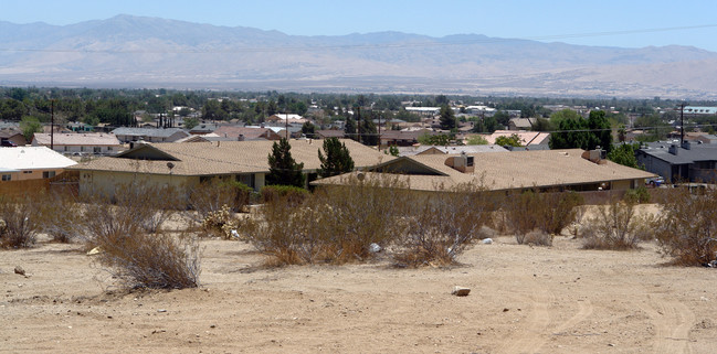 20310 Otoe Rd in Apple Valley, CA - Building Photo - Building Photo