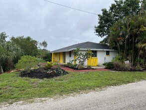 3269 Duncan Rd in Punta Gorda, FL - Building Photo - Building Photo