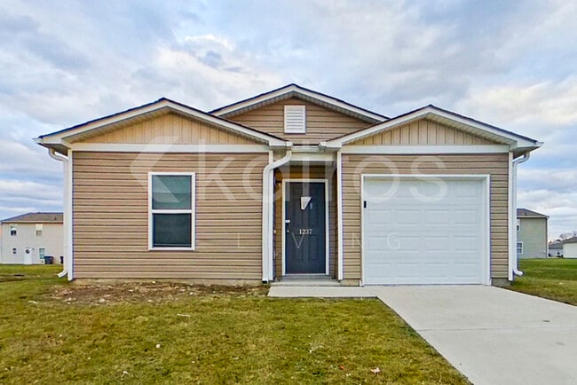 property at 1237 Zoysia Dr