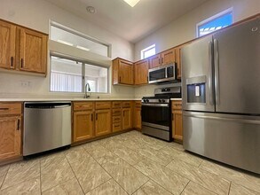 2732 Darby Falls Dr in Las Vegas, NV - Building Photo - Building Photo