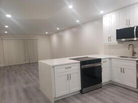 829 Camino Rd in Delray Beach, FL - Building Photo