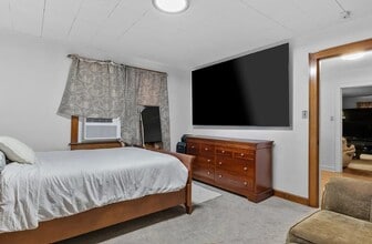 1020 Raritan Ave in Highland Park, NJ - Foto de edificio - Building Photo