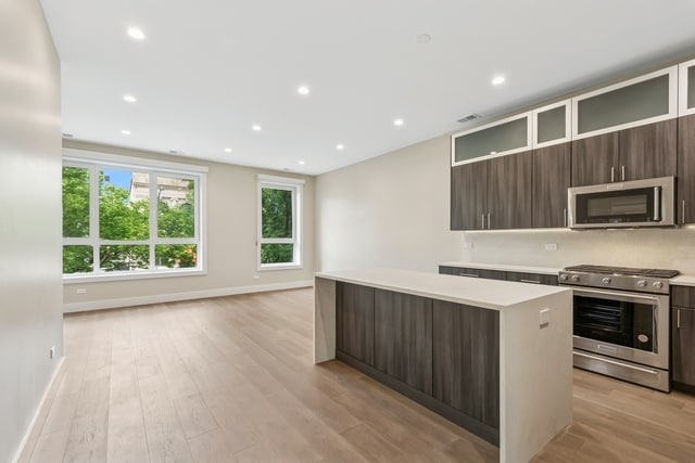 property at 1917 W Division St