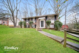 342 Roxbury Dr, Unit Shared in Riverdale, GA - Building Photo