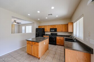 8442 W Mary Ann Dr in Peoria, AZ - Building Photo - Building Photo