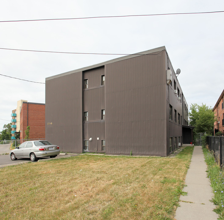 2248 Keele St in Toronto, ON - Building Photo