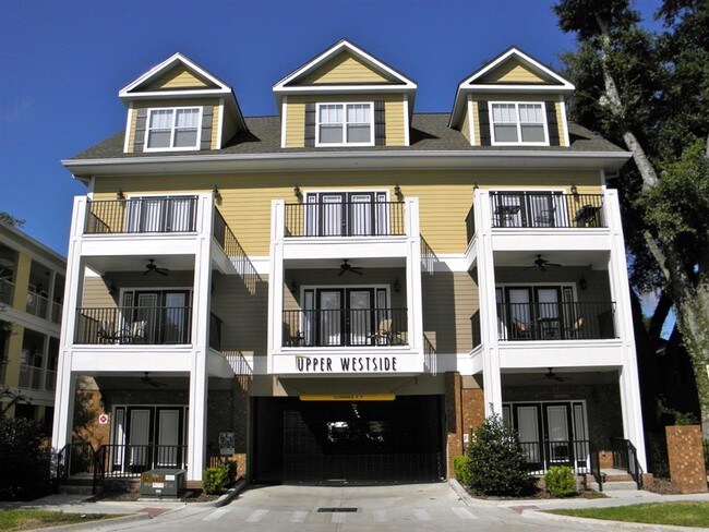 Upper Westside Apartments in Gainesville, FL - Foto de edificio - Building Photo