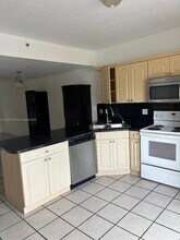 8340 NW 103rd St in Hialeah Gardens, FL - Building Photo - Building Photo
