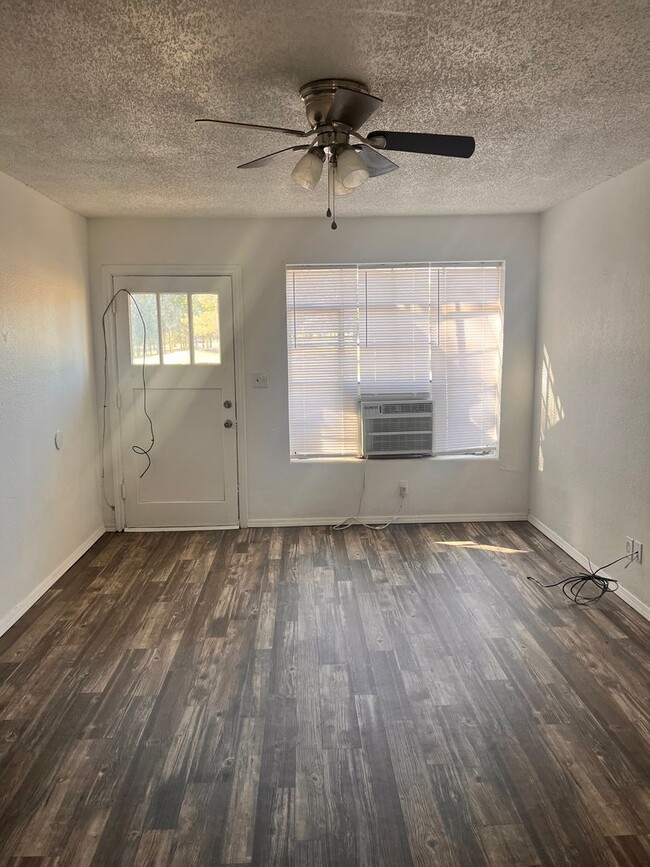 1324 W Rupe Ave in Enid, OK - Building Photo - Building Photo