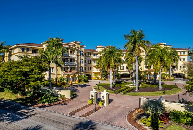 Grand Mariner in Longboat Key, FL - Building Photo - Building Photo