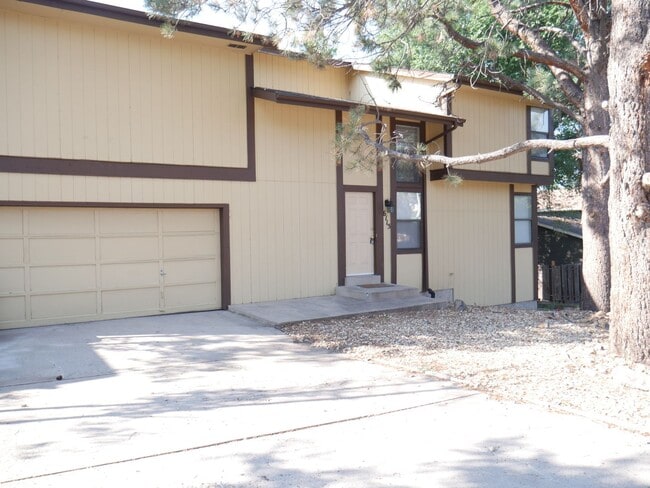 property at 6115 Eagles Nest Dr