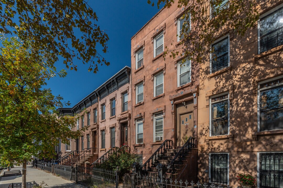 783 Quincy St in Brooklyn, NY - Building Photo