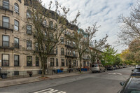 472 Bainbridge St in Brooklyn, NY - Foto de edificio - Building Photo