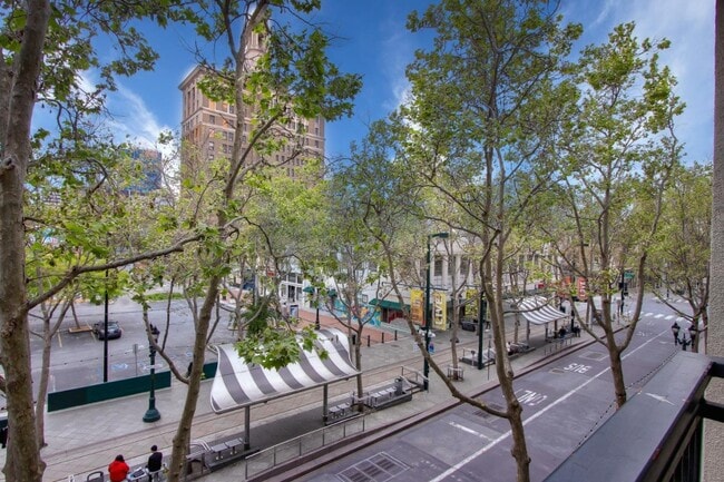20 S 2nd St, Unit 434