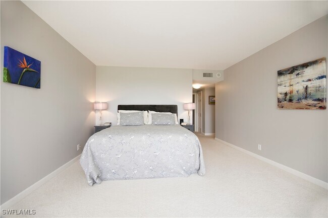 property at 4051 Gulf Shore Blvd N