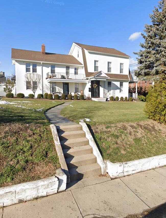 7 Hanford Ave Apartments and Nearby New Rochelle Apartments For Rent
