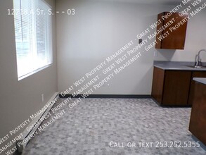 12718 A St S in Parkland, WA - Building Photo - Building Photo