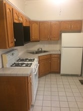 2305 Maine St, Unit 3w in Quincy, IL - Building Photo - Building Photo