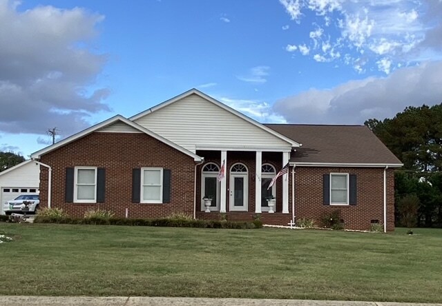 5146 Olde School Dr in Hickory, NC - Building Photo