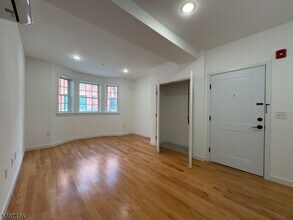 52 James St in Newark, NJ - Building Photo - Building Photo