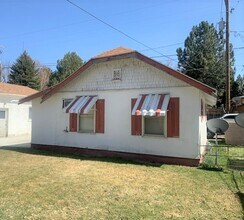 169 W Cedar St-Unit -2 in Elko, NV - Foto de edificio - Building Photo