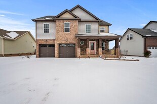 1069 Castlerock Dr in Clarksville, TN - Building Photo