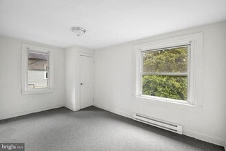 126 N Wycombe Ave in Lansdowne, PA - Building Photo - Building Photo