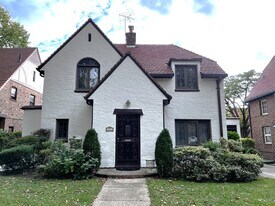 51 Ingram St in Queens, NY - Building Photo