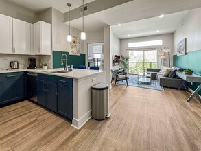 2901 Indiana St in Dallas, TX - Building Photo - Building Photo