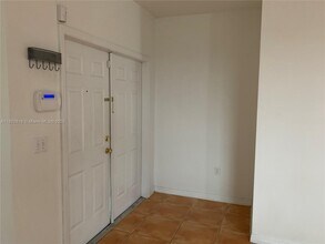 18102 SW 156th Ct in Miami, FL - Building Photo - Building Photo