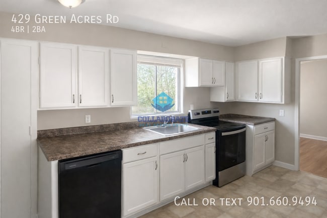 429 Green Acres Rd in Memphis, TN - Building Photo - Building Photo