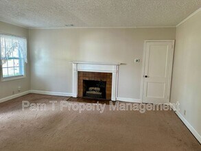 315-A E 57th St in Savannah, GA - Building Photo - Building Photo