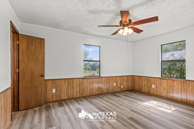 2458 Green Hill Rd in Mount Pleasant, TX - Building Photo - Building Photo