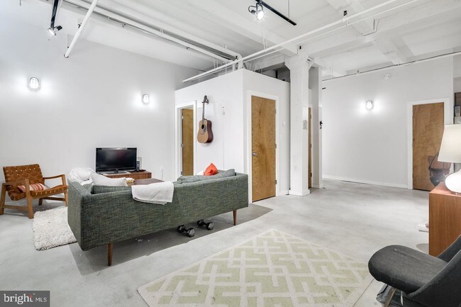 314 Brown St-Unit -B4 in Philadelphia, PA - Building Photo - Building Photo