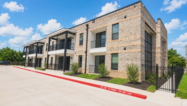 property at 1606 El Paso St