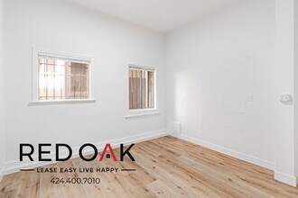 739 Normandie Ave in Los Angeles, CA - Building Photo - Building Photo