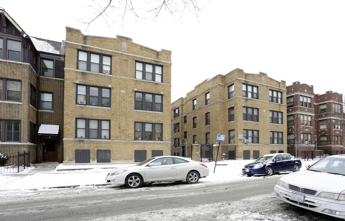 6806 S Ridgeland Ave in Chicago, IL - Building Photo