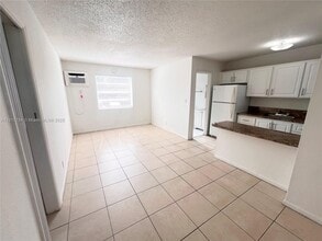 116 NE 9th St in Pompano Beach, FL - Building Photo - Building Photo