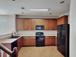 8453 Shallow Creek Dr in Fort Worth, TX - Building Photo - Building Photo