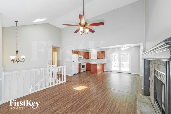 2035 NE Cookson Ct in Lee's Summit, MO - Building Photo - Building Photo