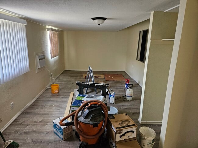 180 W San Jose Ave, Unit 184 in Claremont, CA - Foto de edificio - Building Photo